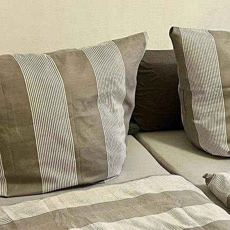 Lichtdurchflutete Grosse Wohnung Швельм Екстер'єр фото