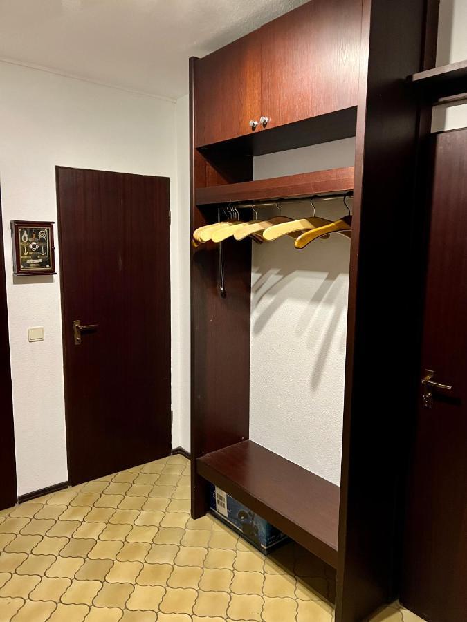 Lichtdurchflutete Grosse Wohnung Швельм Екстер'єр фото