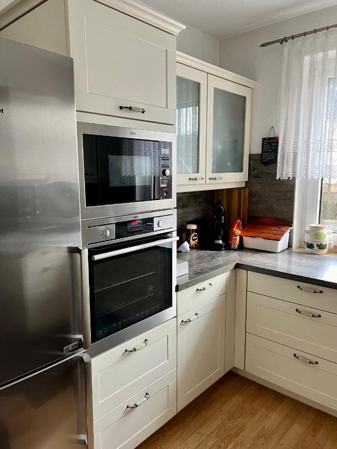 Lichtdurchflutete Grosse Wohnung Швельм Екстер'єр фото
